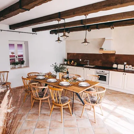 Rustic San Lorenzo With Pool In Umag Babici
